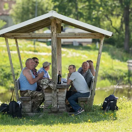 Puhkemaja Glamping Pop-up - Fishing Village Riverside Center