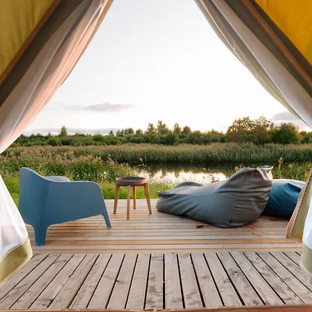 Glamping Pop-up - Fishing Village Riverside Center Puhkemaja Parnu