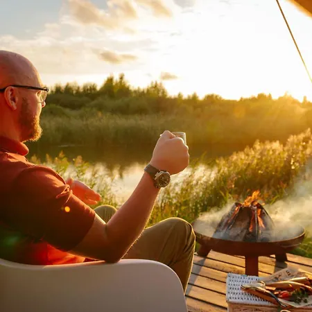 Puhkemaja Glamping Pop-up - Fishing Village Riverside Center *