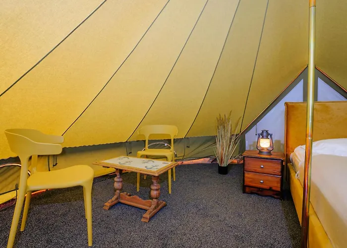 Glamping Pop-up - Fishing Village Riverside Center Сasa de vacaciones